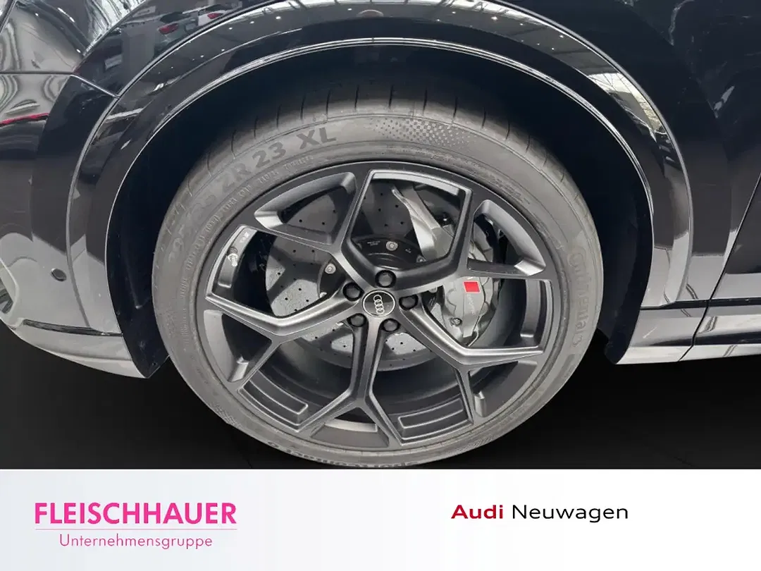 Audi RS Q8 - Thumbnail 7