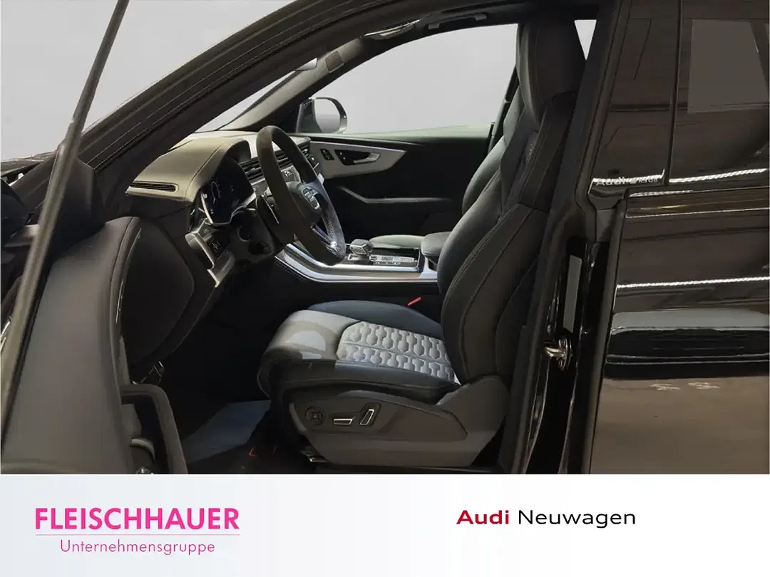 Audi RS Q8 - Thumbnail 9