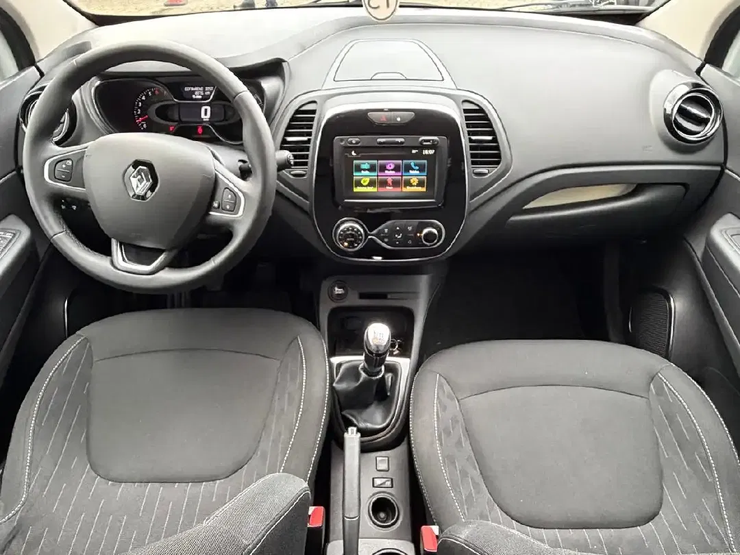 Renault Captur - Thumbnail 13