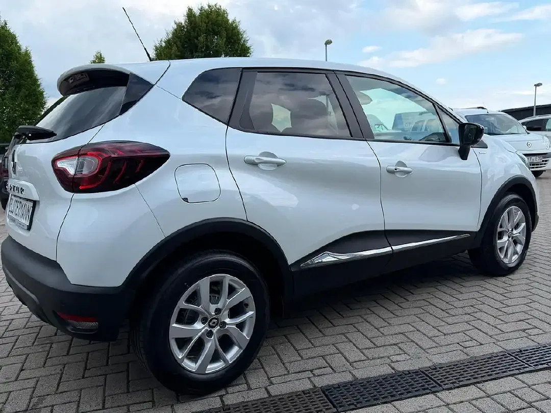 Renault Captur - Thumbnail 4