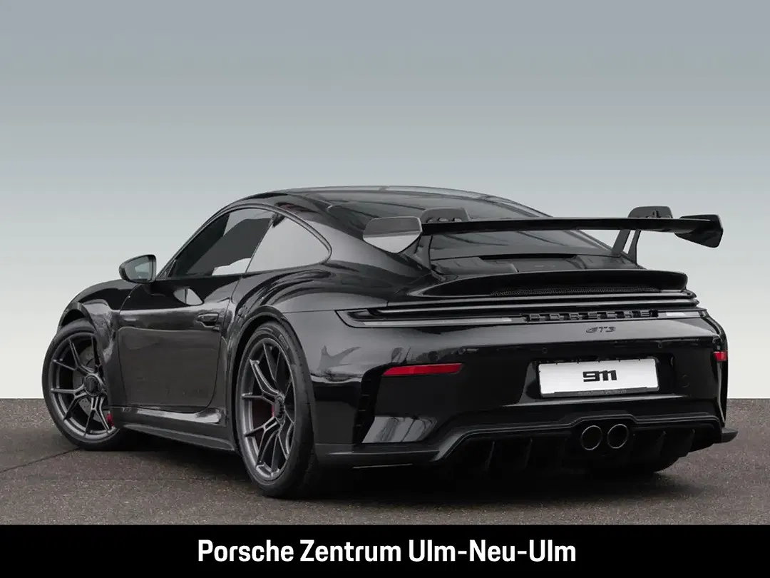 Porsche 992 - Thumbnail 3