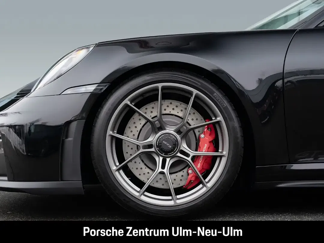 Porsche 992 - Thumbnail 8
