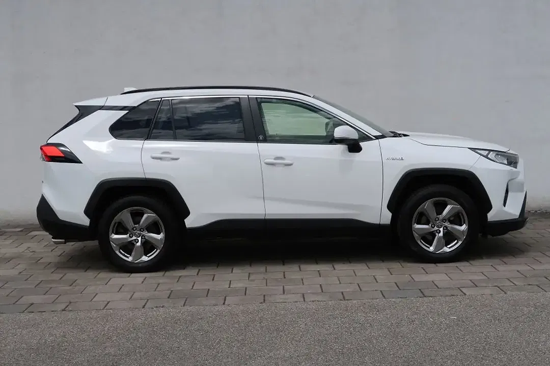 Toyota RAV 4 - Thumbnail 3