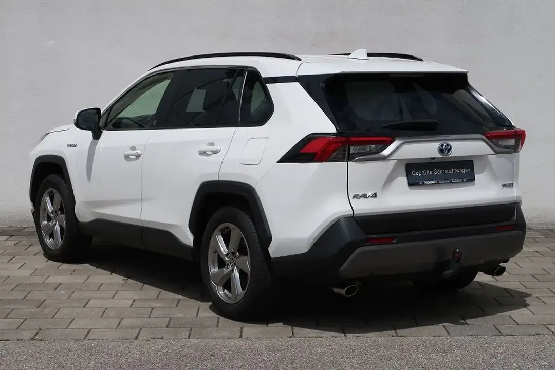 Toyota RAV 4 - Thumbnail 6