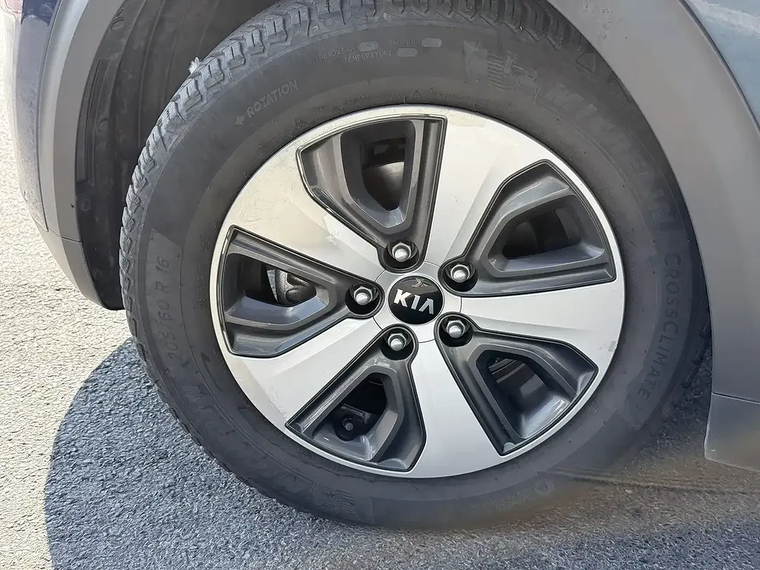 Kia Niro - Thumbnail 5