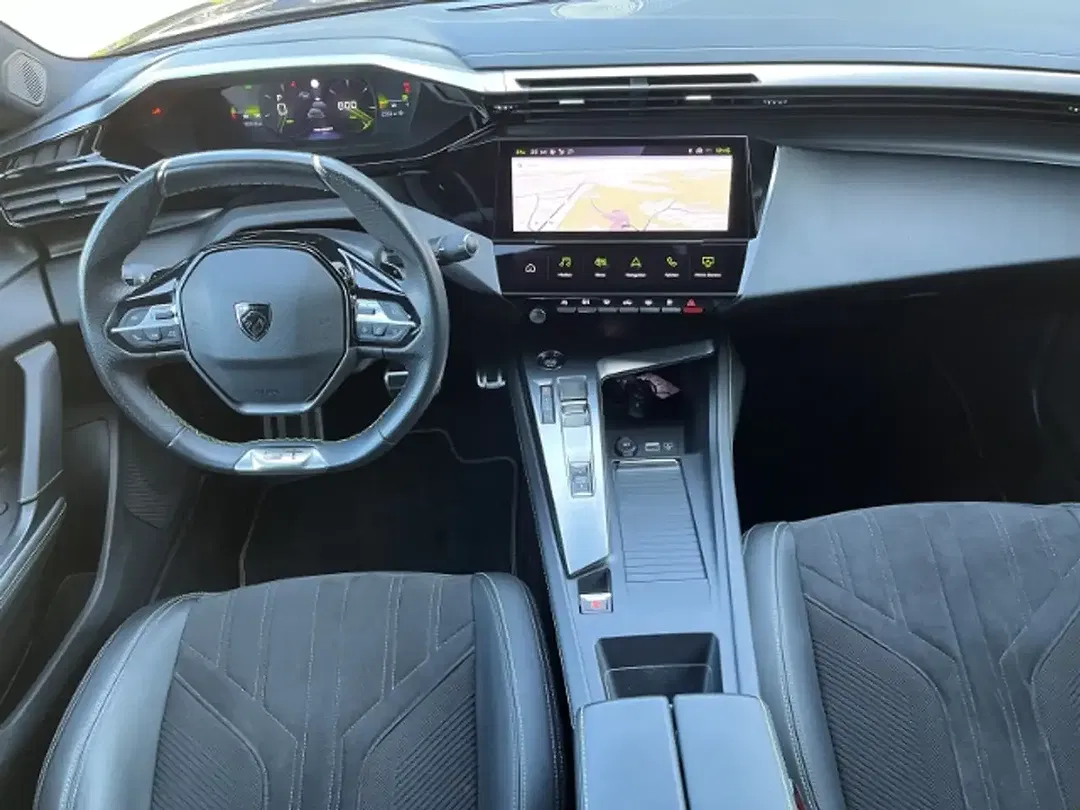 Peugeot 408 - Thumbnail 10