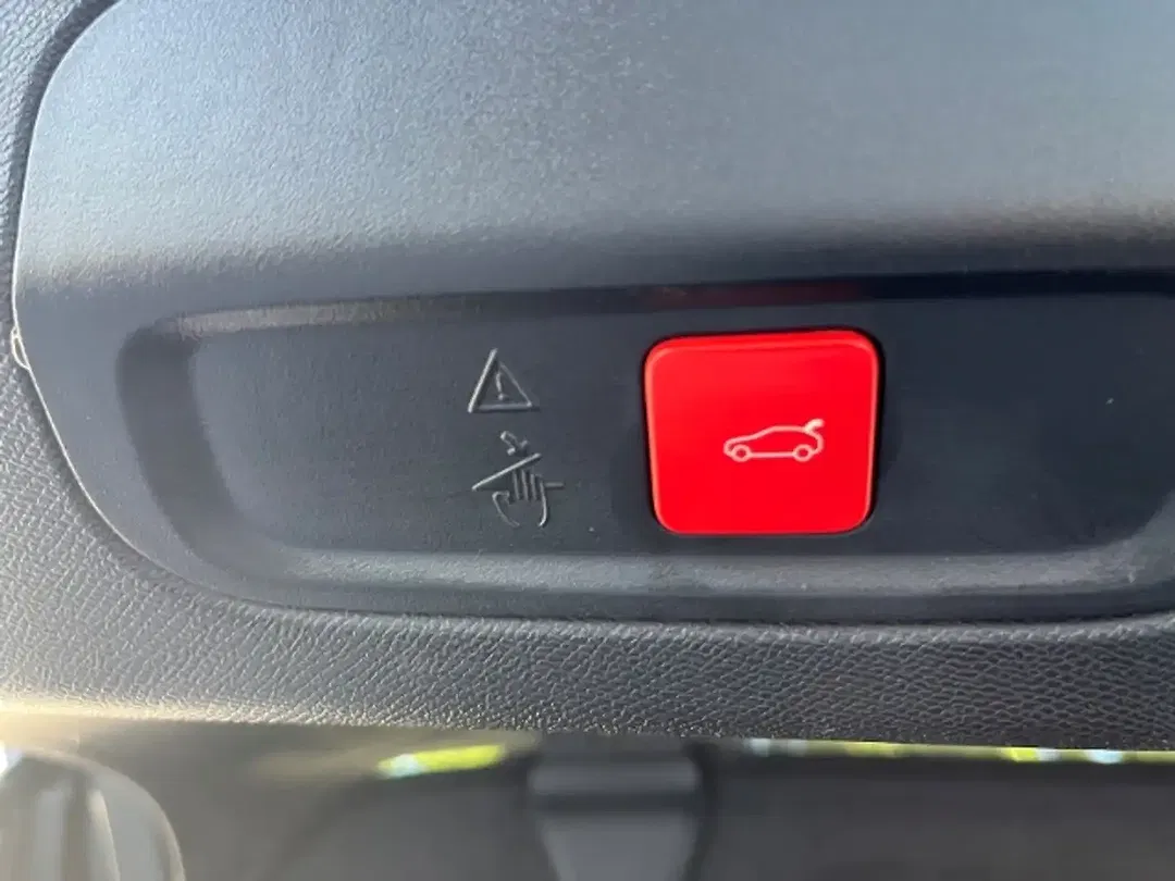 Peugeot 408 - Thumbnail 7