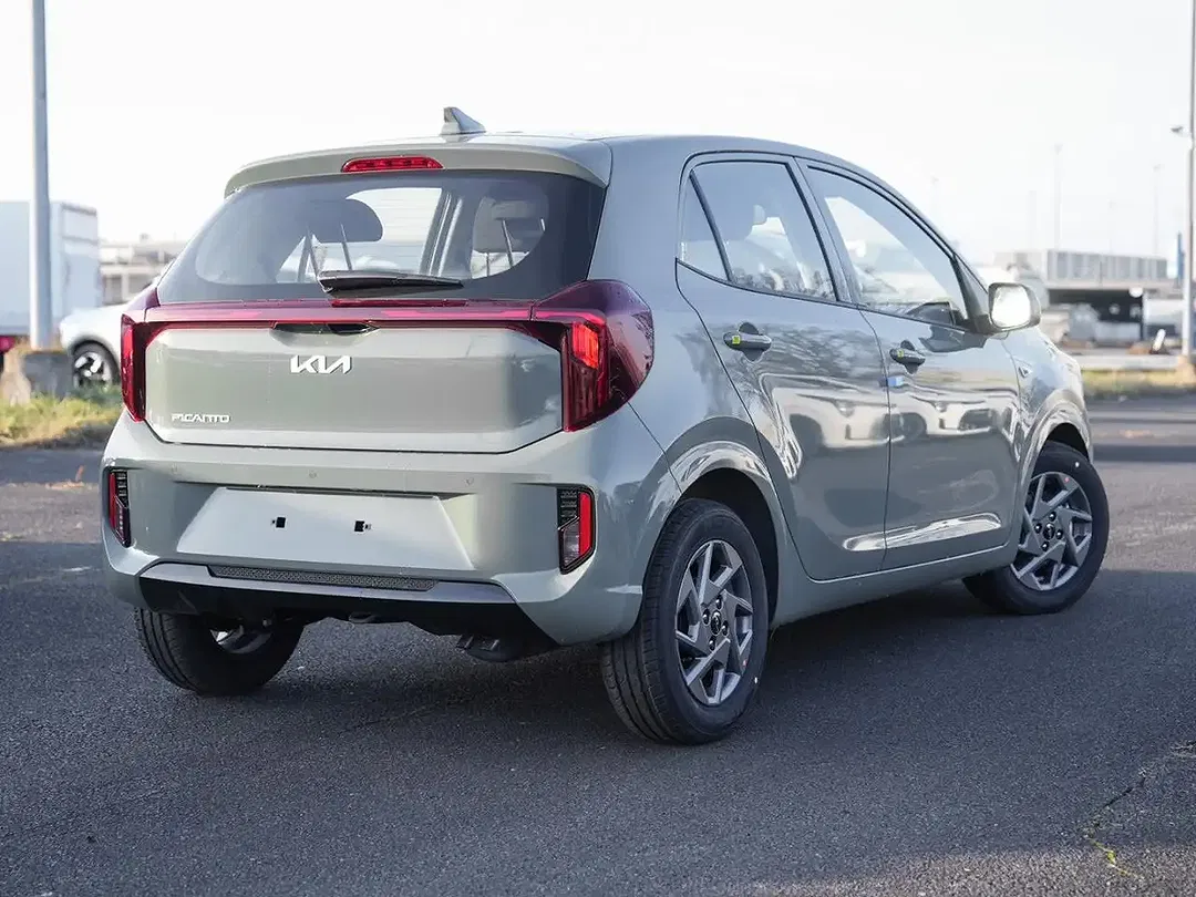 Kia Picanto - Thumbnail 3