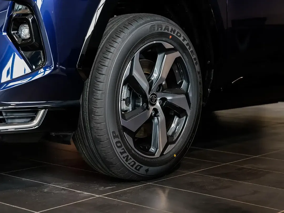 Toyota RAV 4 - Thumbnail 5
