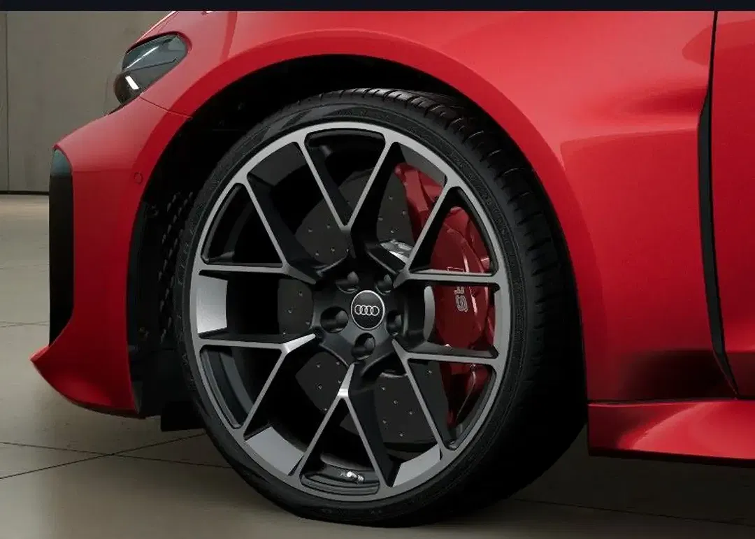 Audi RS5 - Thumbnail 5