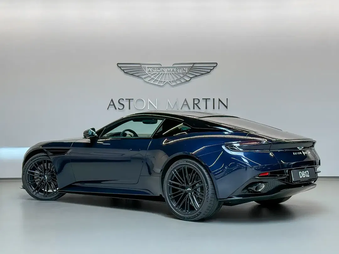 Aston Martin DB12 - Thumbnail 5