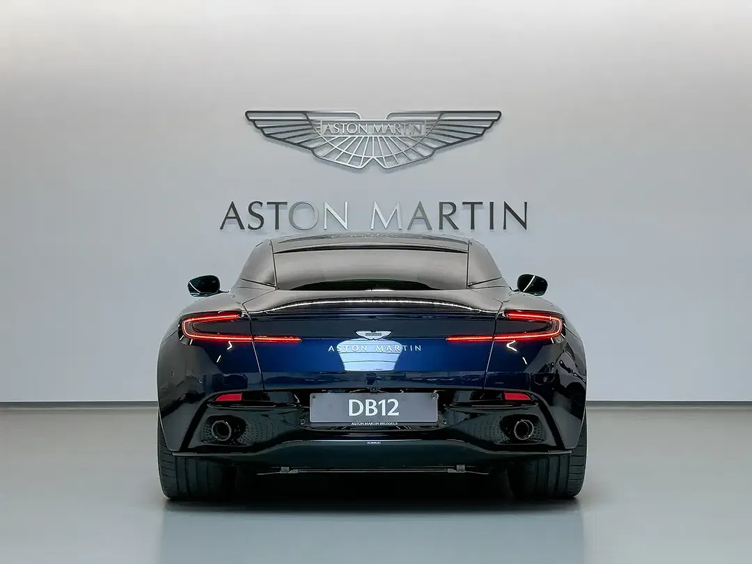 Aston Martin DB12 - Thumbnail 6