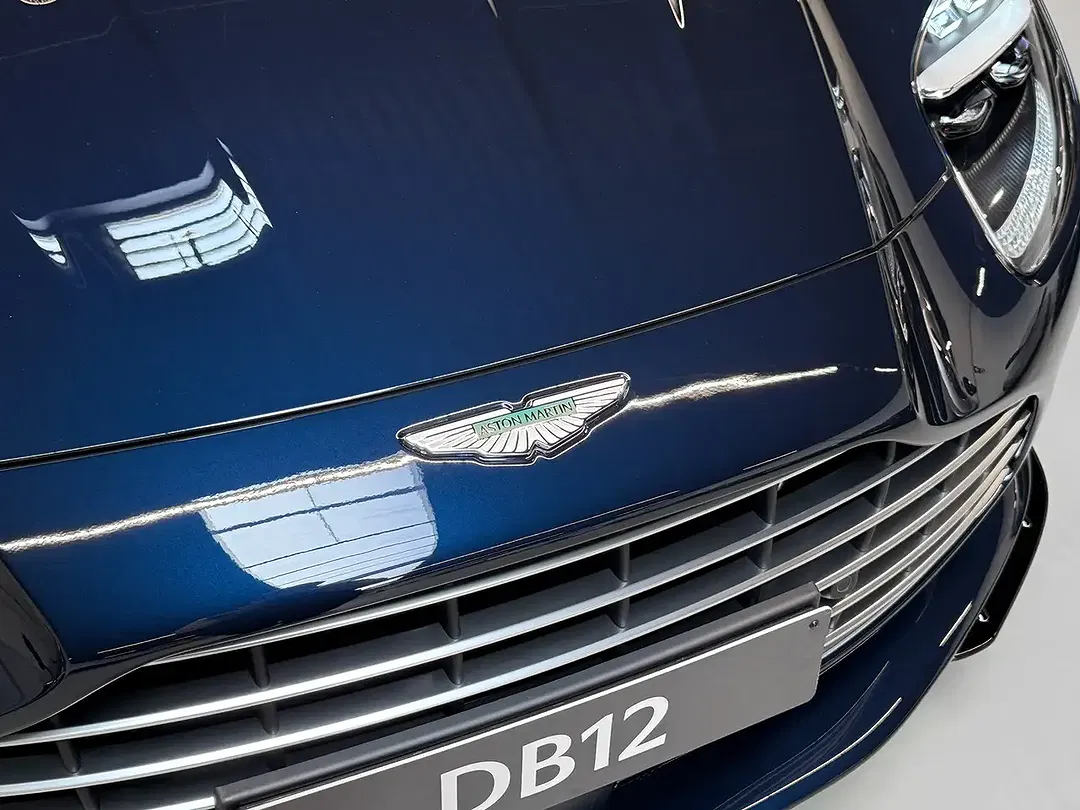 Aston Martin DB12 - Thumbnail 8
