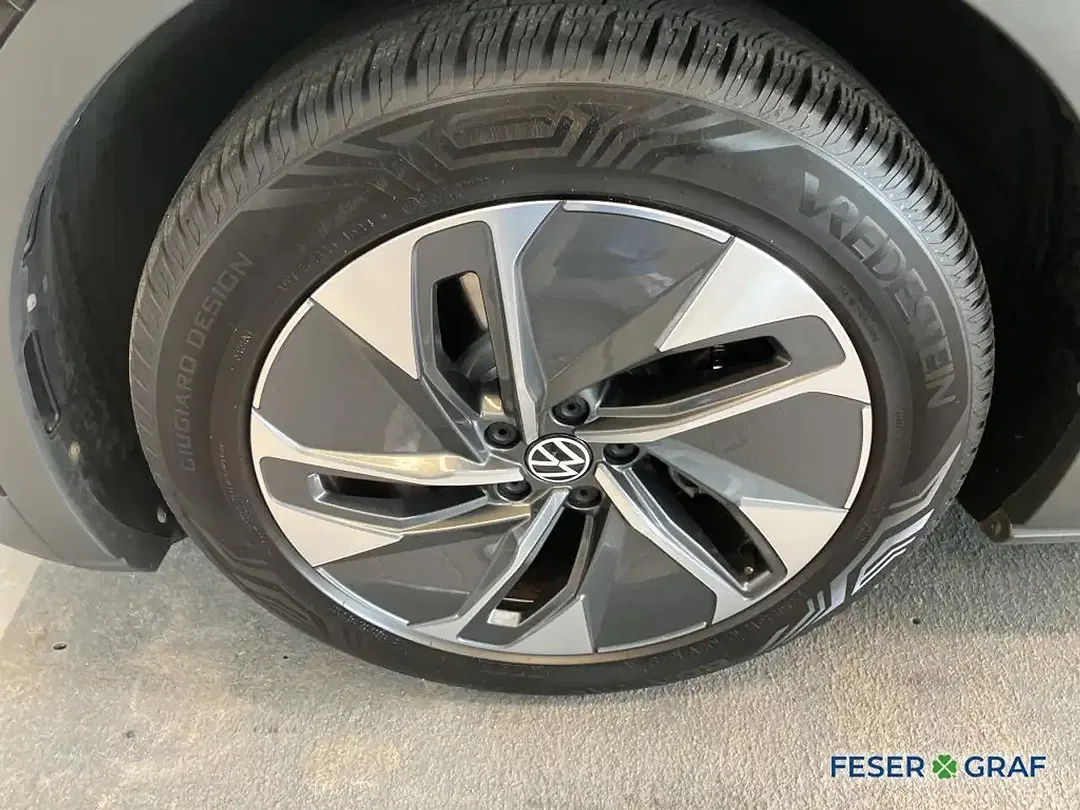 Volkswagen ID.4 - Thumbnail 5