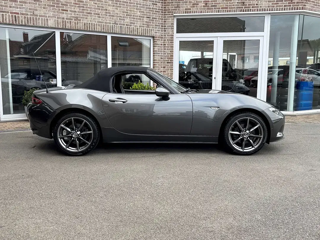 Mazda MX-5 - Thumbnail 9