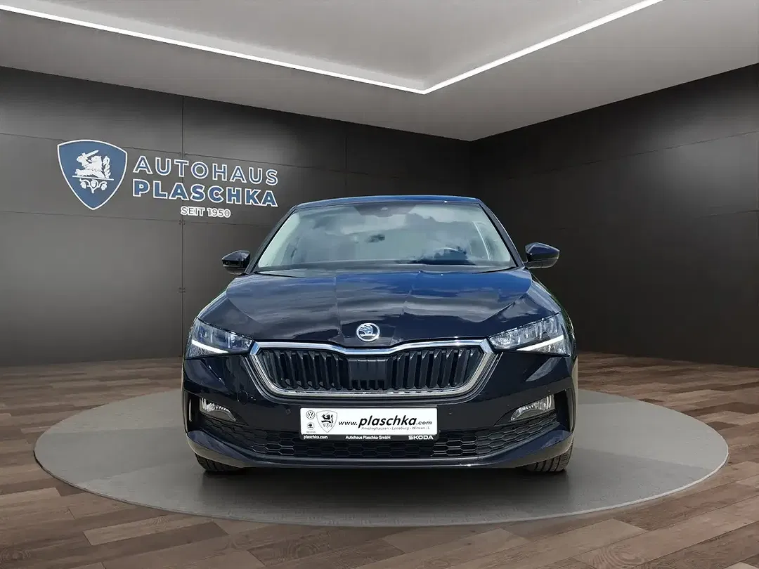 Skoda Scala - Thumbnail 2