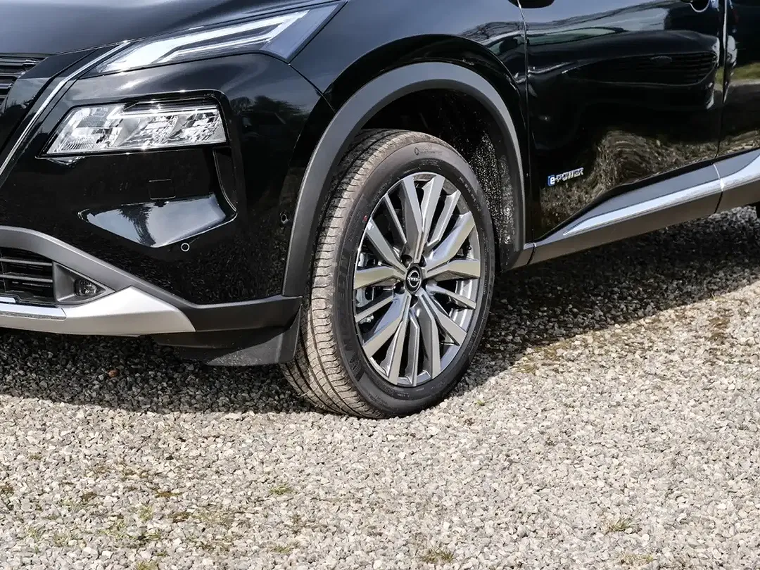 Nissan X-Trail - Thumbnail 3