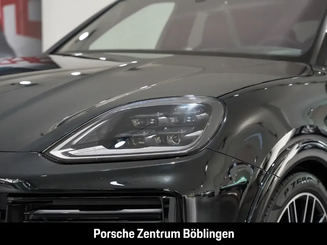 Porsche Cayenne - Thumbnail 12
