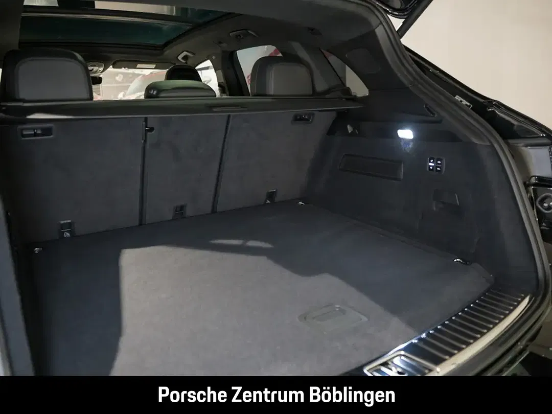 Porsche Cayenne - Thumbnail 9