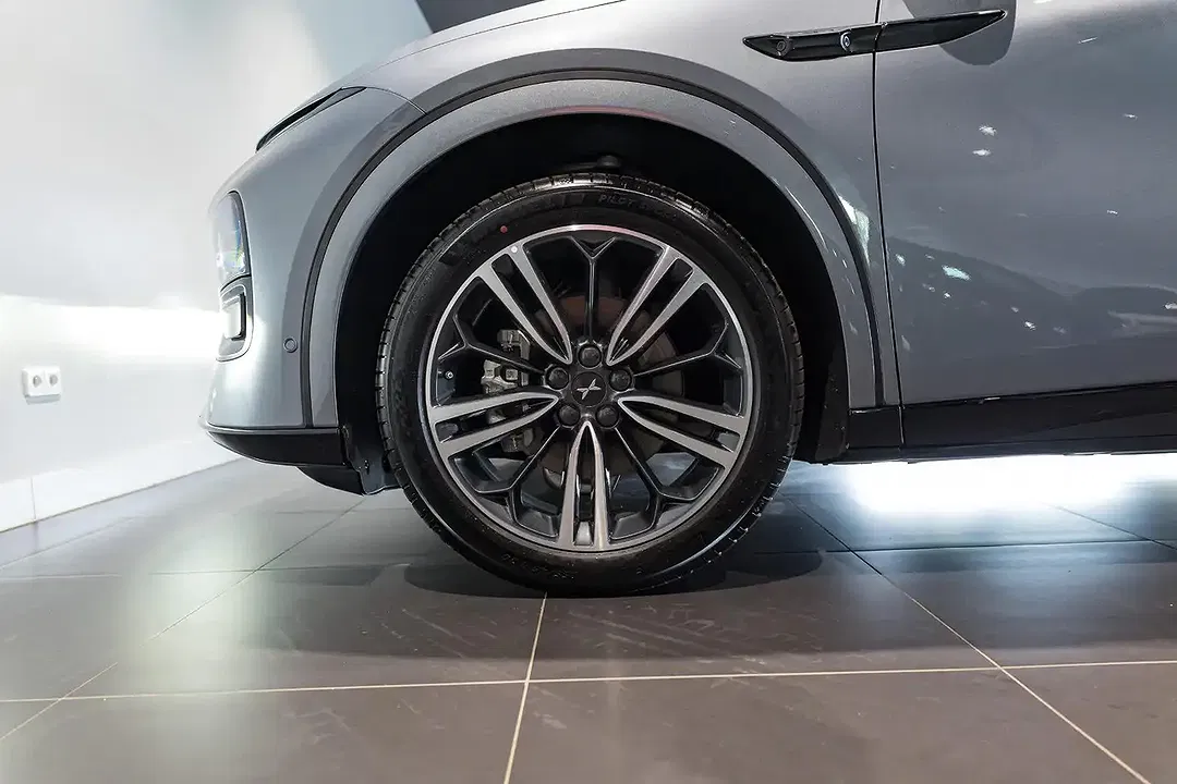 Xpeng G6 - Thumbnail 10