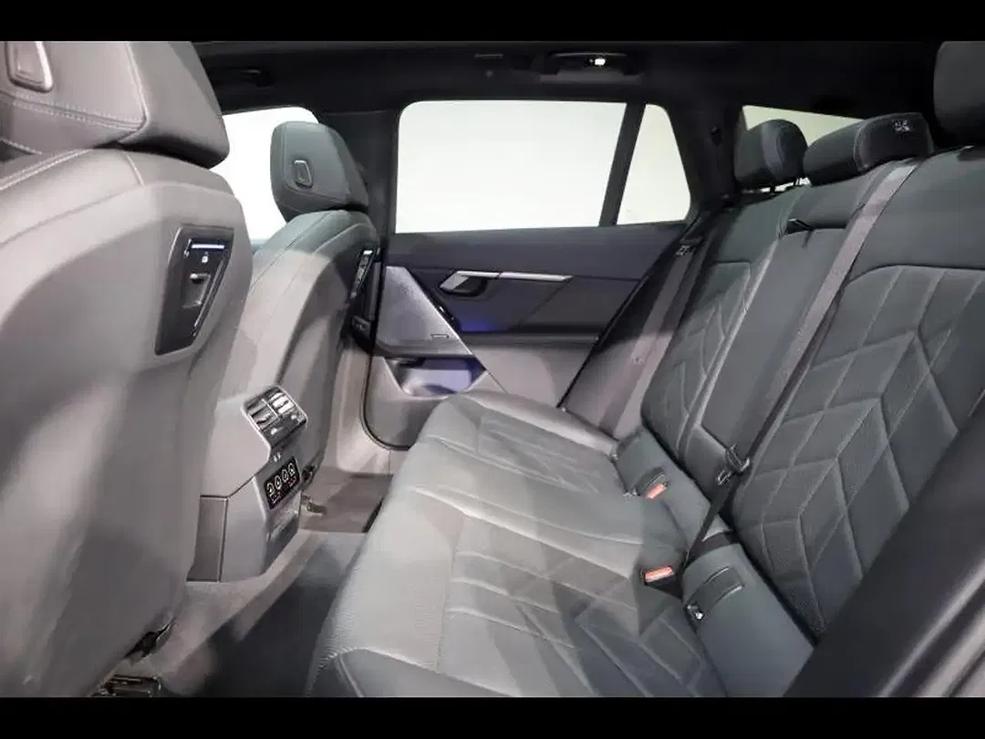 BMW 520 - Thumbnail 10