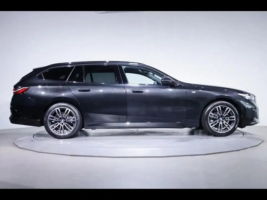 BMW 520 - Thumbnail 3