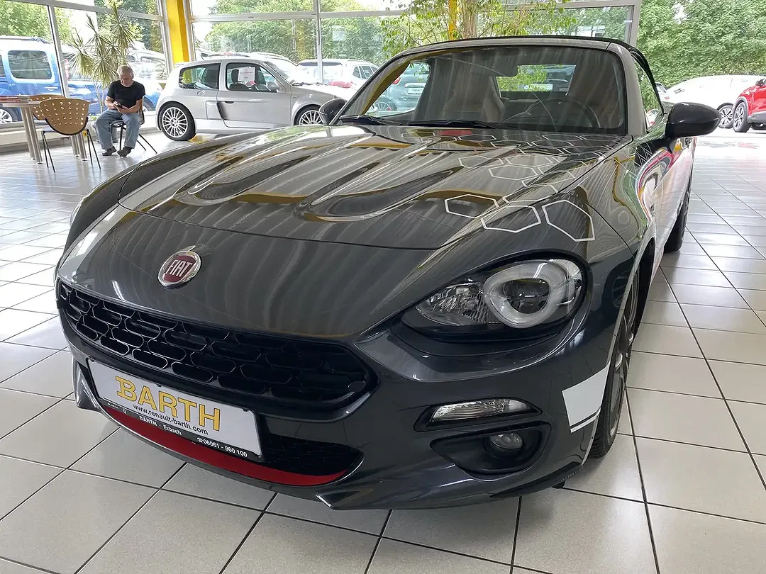 Fiat 124 Spider - Thumbnail 3