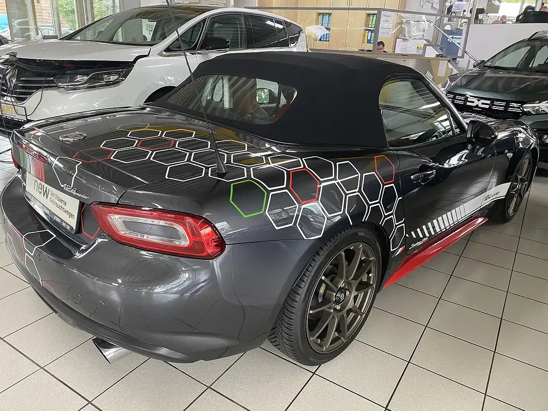 Fiat 124 Spider - Thumbnail 6