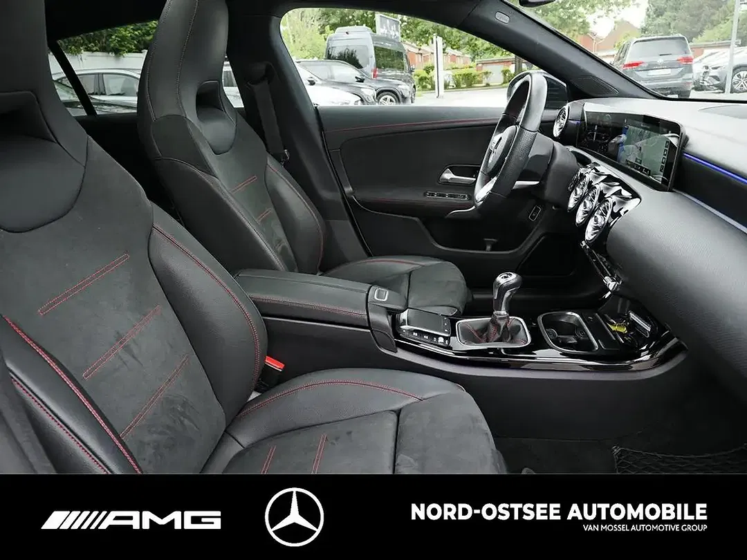 Mercedes-Benz CLA 200 - Thumbnail 11