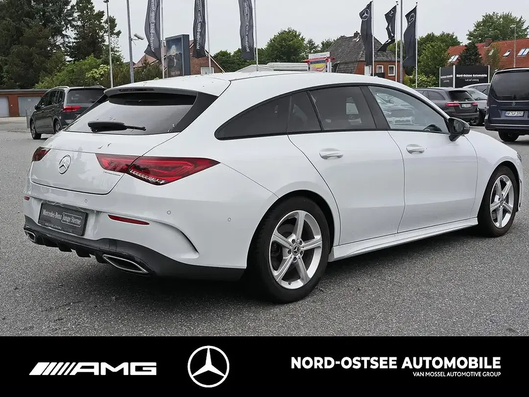 Mercedes-Benz CLA 200 - Thumbnail 4