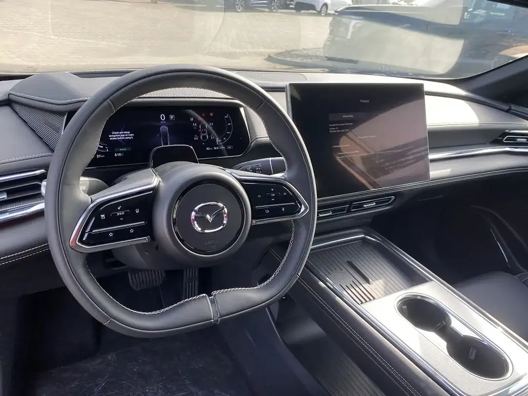 Mazda 6e - Thumbnail 11