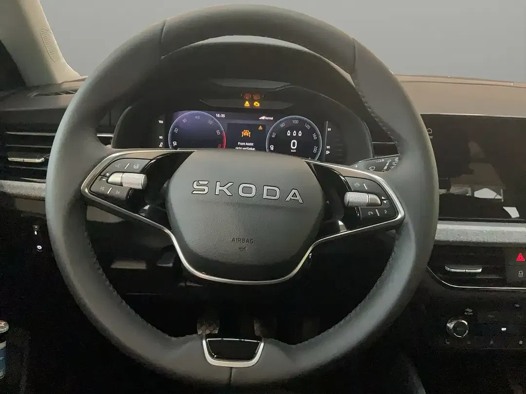 Skoda Scala - Thumbnail 12