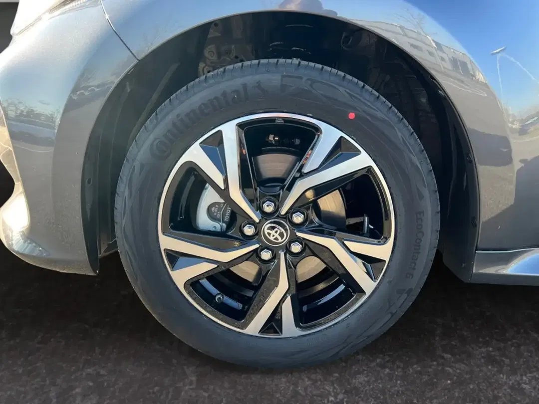 Toyota Yaris - Thumbnail 3