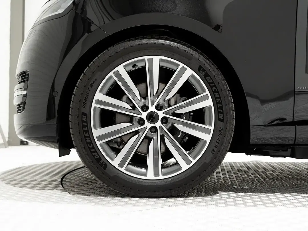 Land Rover Range Rover - Thumbnail 14