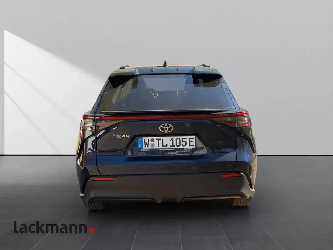 Toyota bZ4X - Thumbnail 7
