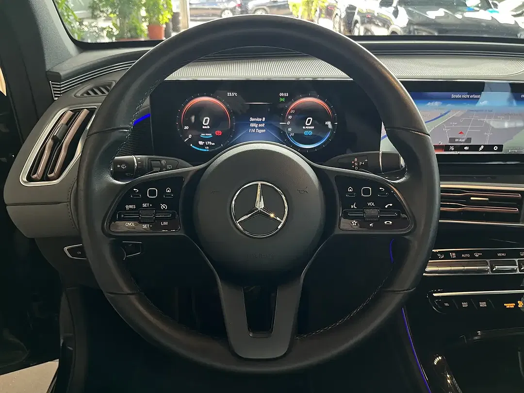 Mercedes-Benz EQC 400 - Thumbnail 14