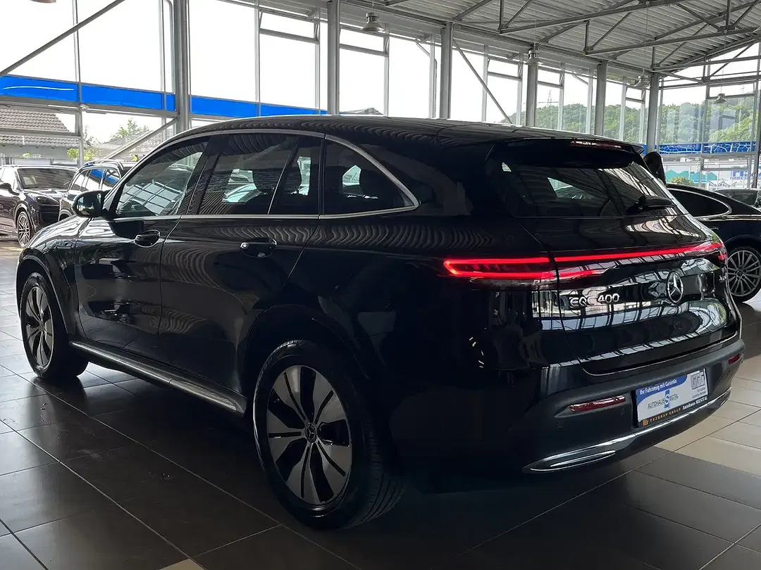 Mercedes-Benz EQC 400 - Thumbnail 4