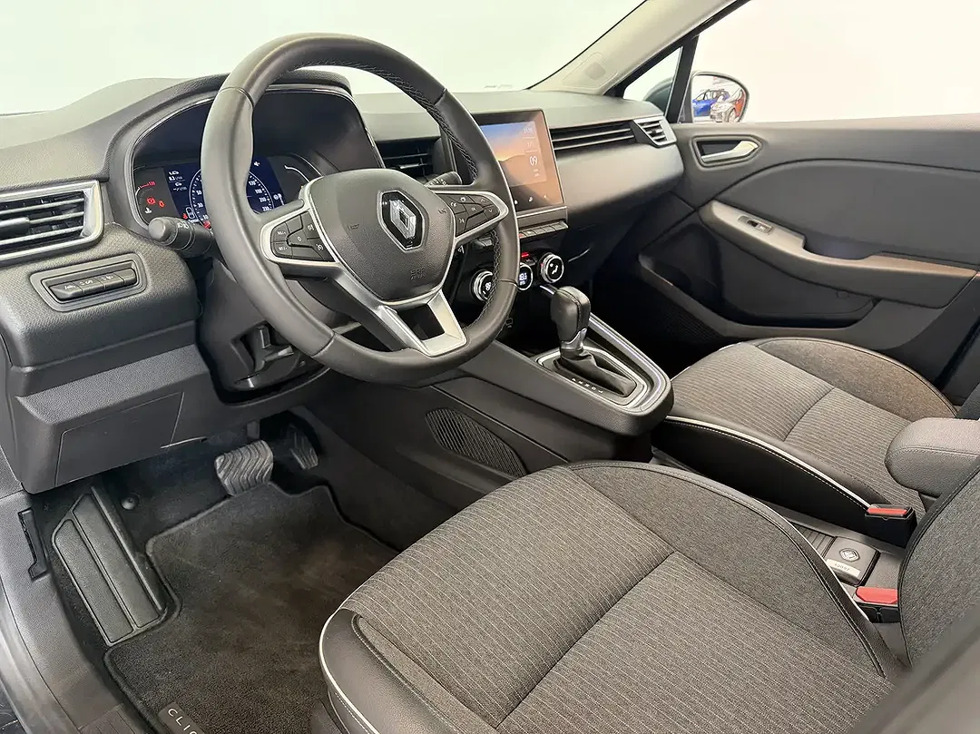 Renault Clio - Thumbnail 11