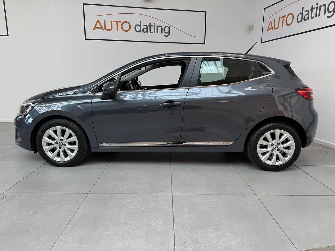 Renault Clio - Thumbnail 3