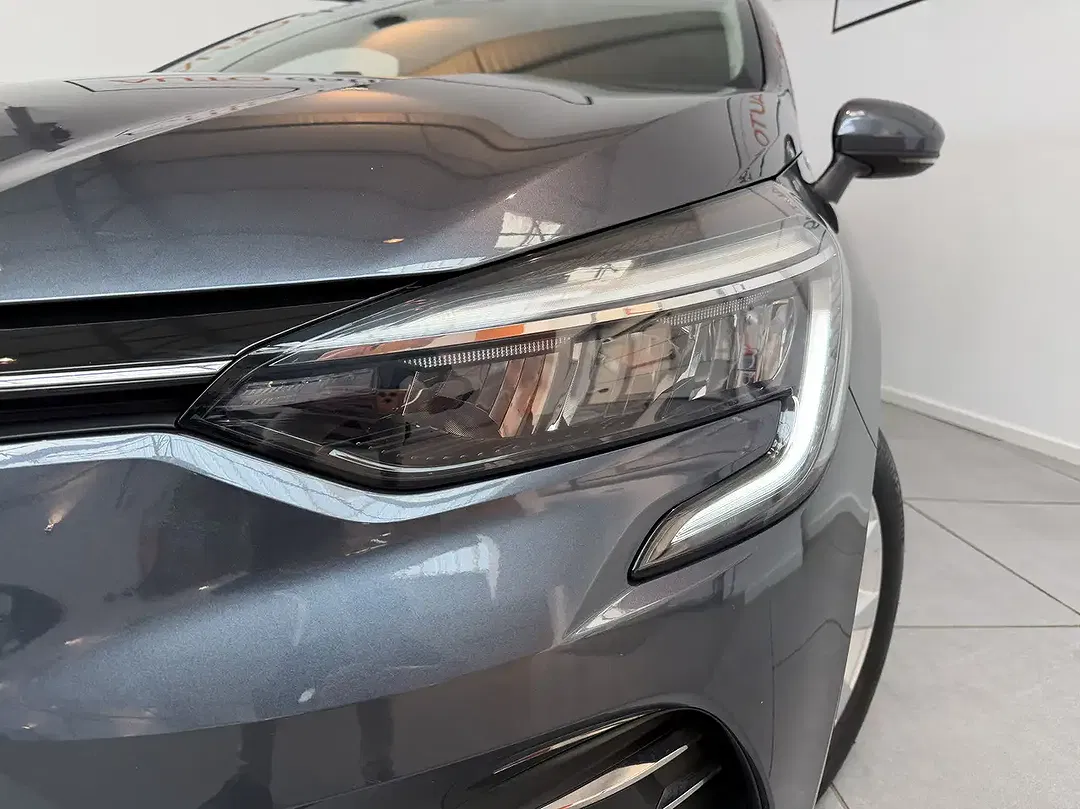 Renault Clio - Thumbnail 7