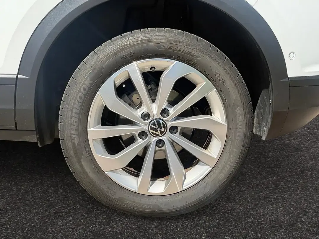 Volkswagen T-Roc - Thumbnail 5