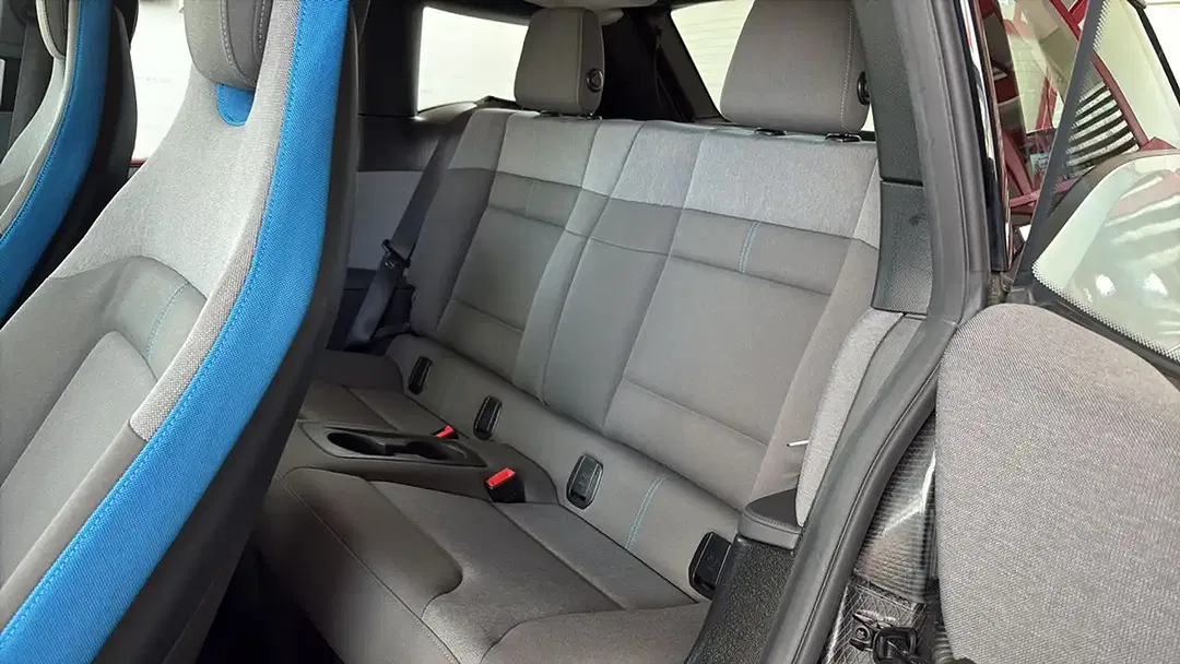 BMW i3 - Thumbnail 9
