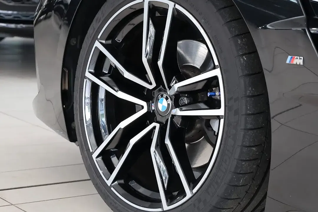 BMW Z4 - Thumbnail 9