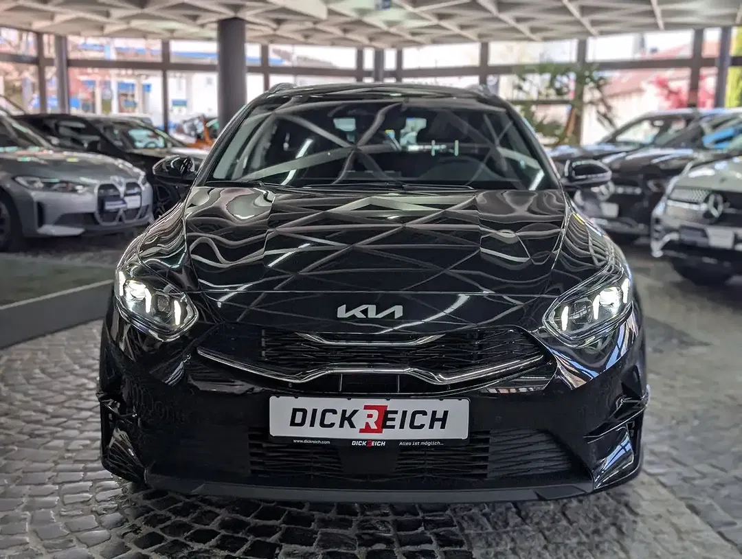 Kia Ceed / cee'd - Thumbnail 2