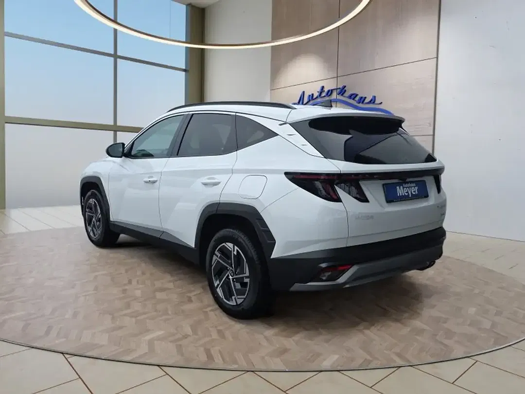 Hyundai TUCSON - Thumbnail 3