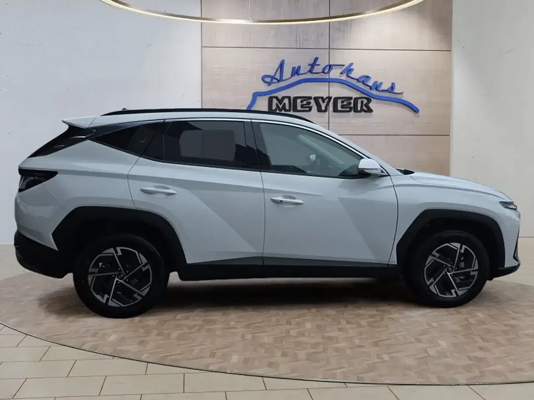 Hyundai TUCSON - Thumbnail 6