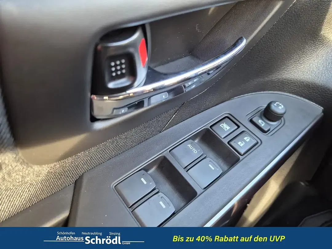 Suzuki S-Cross - Thumbnail 13