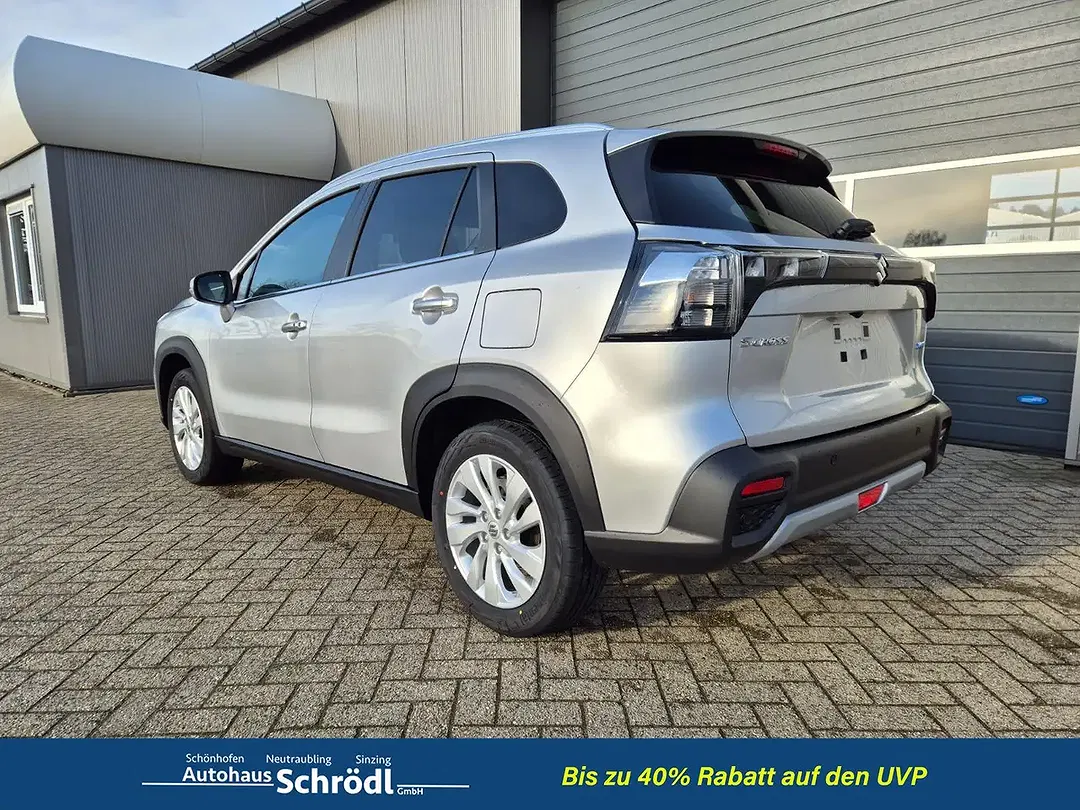 Suzuki S-Cross - Thumbnail 3