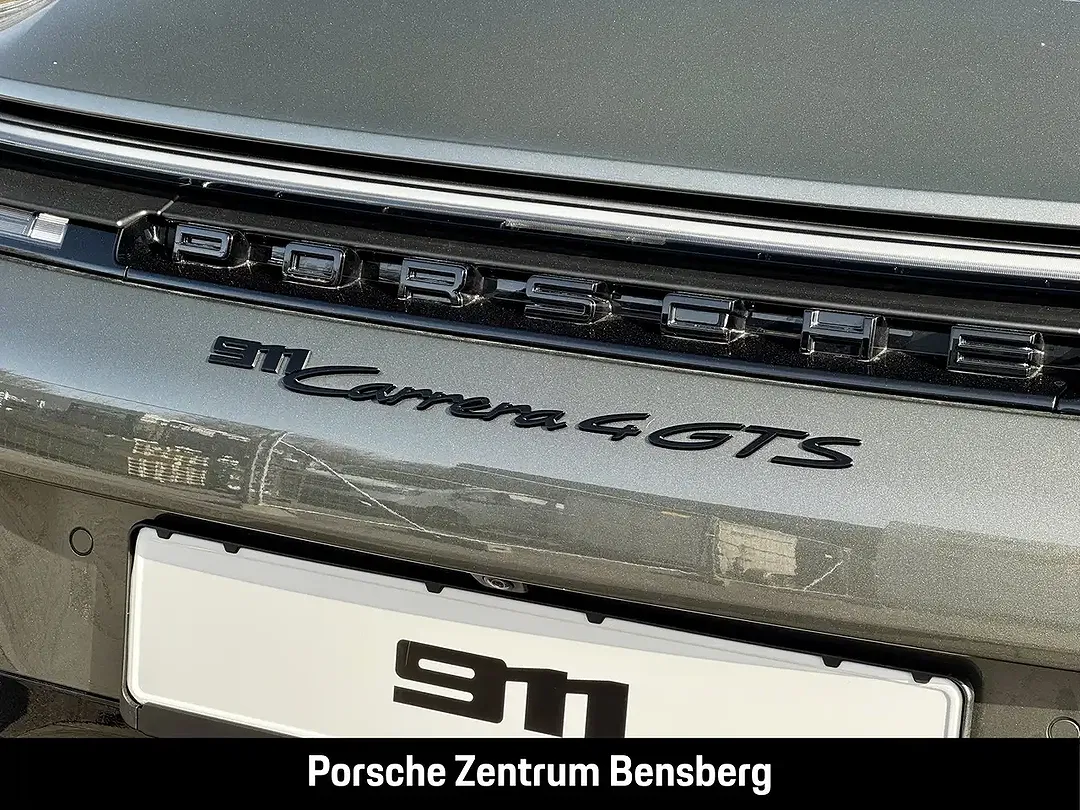 Porsche 911 - Thumbnail 12