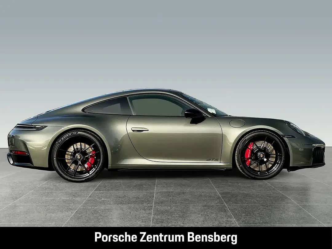 Porsche 911 - Thumbnail 5